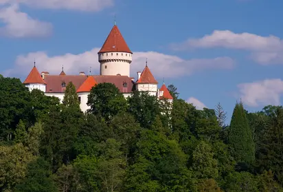 Pohled na zámek Konopiště